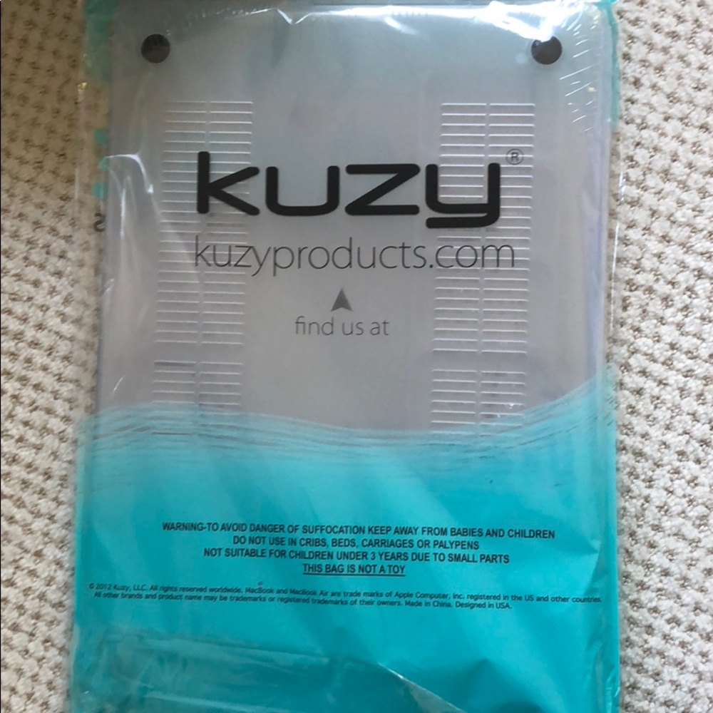 Kuzy MacBook Pro 15 inch laptop case in sea blue